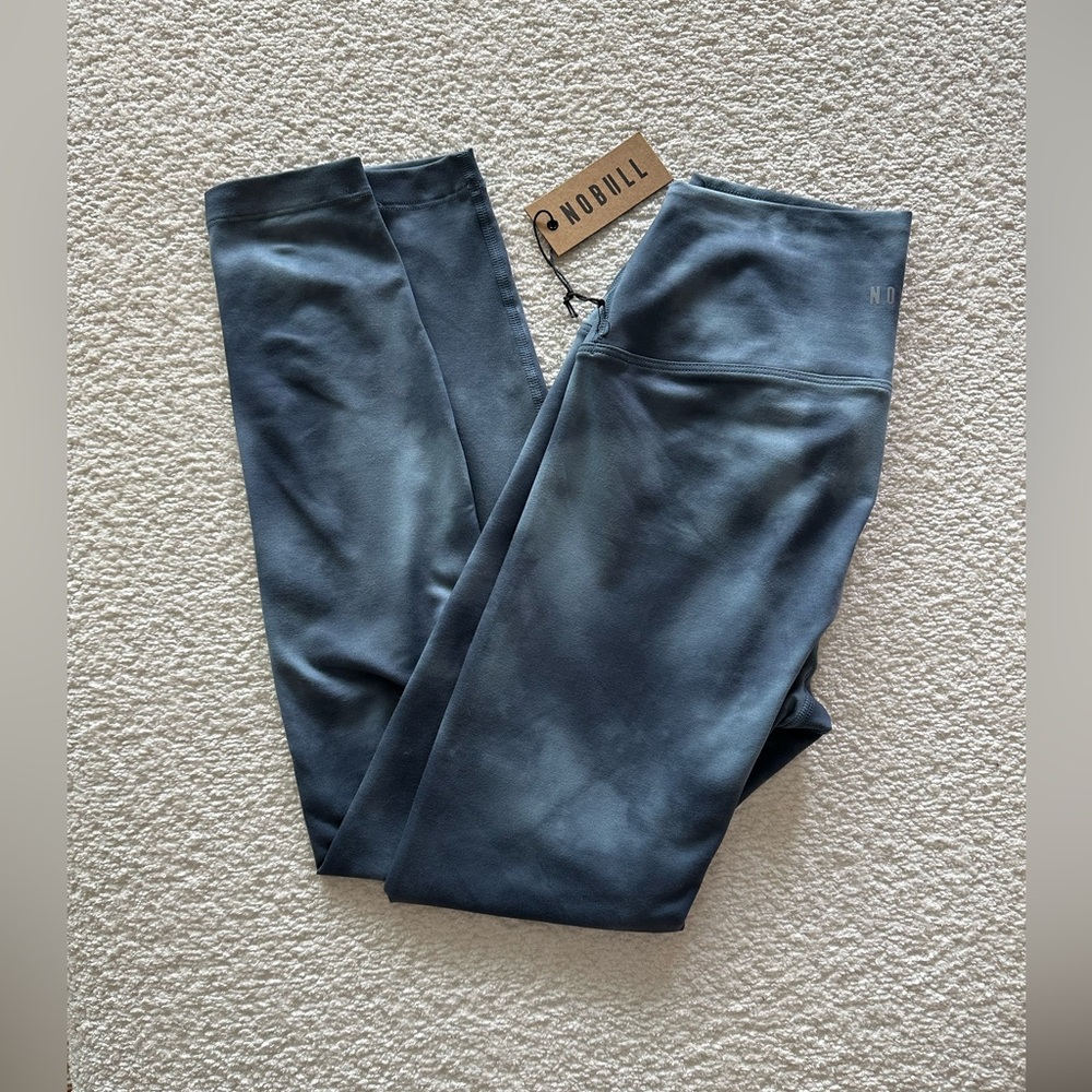 NOBULL Women's Leggings - Size Small